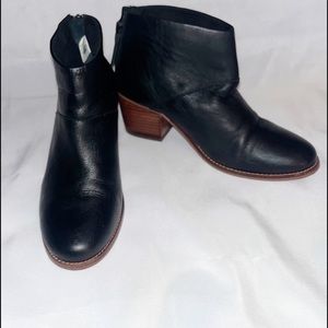 TOMS CARPE DIEM BLACK LEATHER ANKLE BOOT